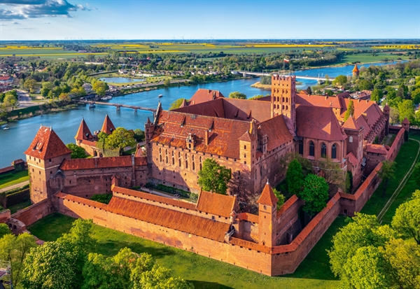 Utsikt över slottet Malbork, Polen